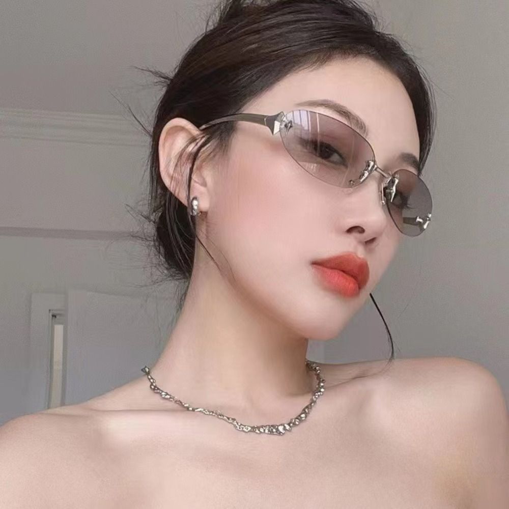 Vintage Fashion Style Female - Y2K Style Frameless Sunglasses UV Protection